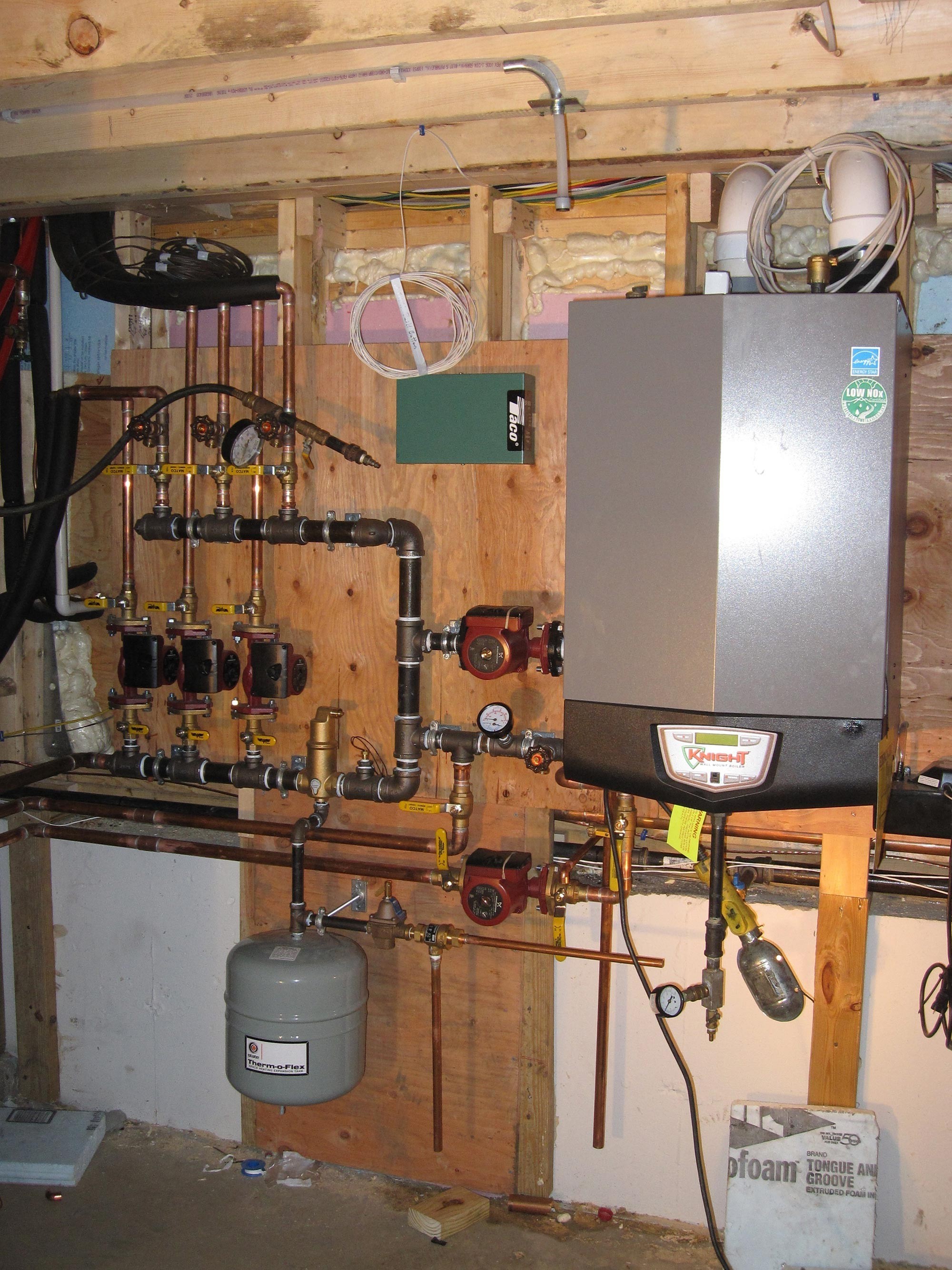 Wall Mounted High Eff FHW Gas Boiler with Indirect HW Tank